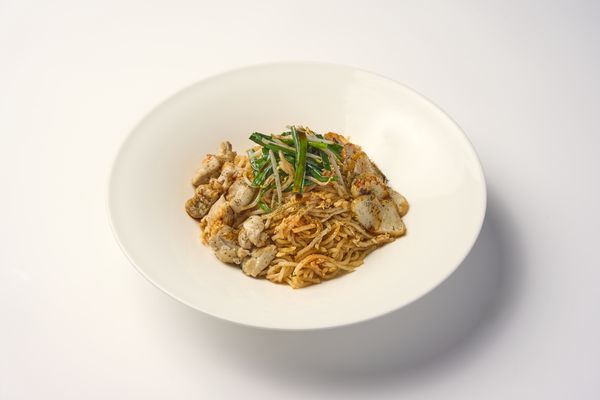 Dry Laksa Wok-Fried Noodles & Sprite
