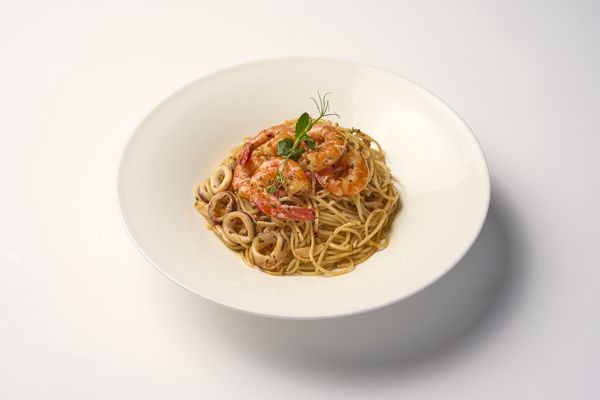 Seafood Aglio Olio & Coke Zero