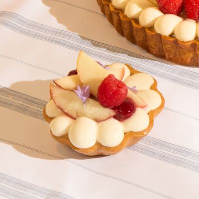 Peach & Raspberry Tartlet Slice