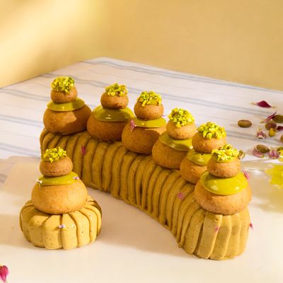 Pistachio Blackcurrant Religieuse Whole