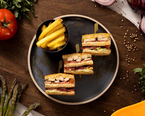 Tyburn Club Sandwich With Fries