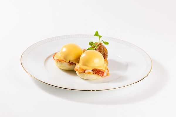 Eggs Benedict with Lobster