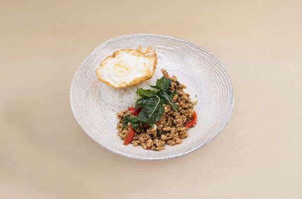 Phad Krapow Gai ผัดกะเพราไก่
