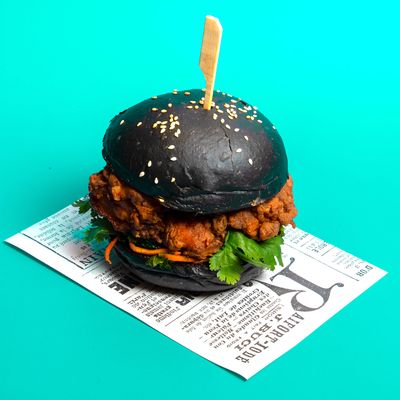 Buttermilk Chicken Burger เบอร์เกอร์ไก่บัตเตอร์มิลก์