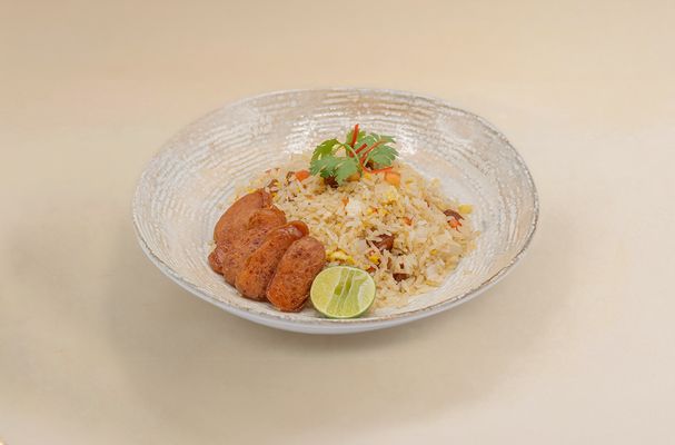 Khao Pad Goon Chiang ข้าวผัดกุนเชียงหมู