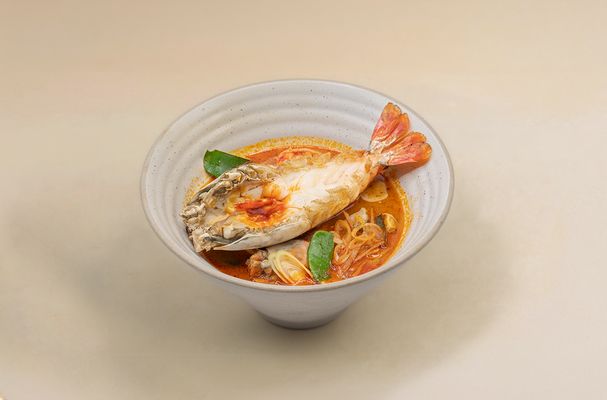 Tom Yum Goong ต้มยำกุ้ง
