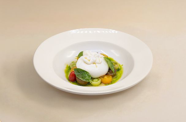 Burrata Salad Ⓥ  สลัดชีสบูราต้า
