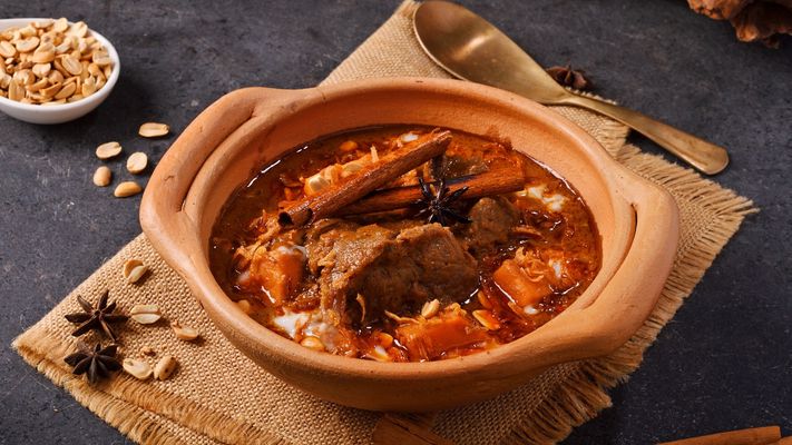 Massaman Curry Chicken / Beef