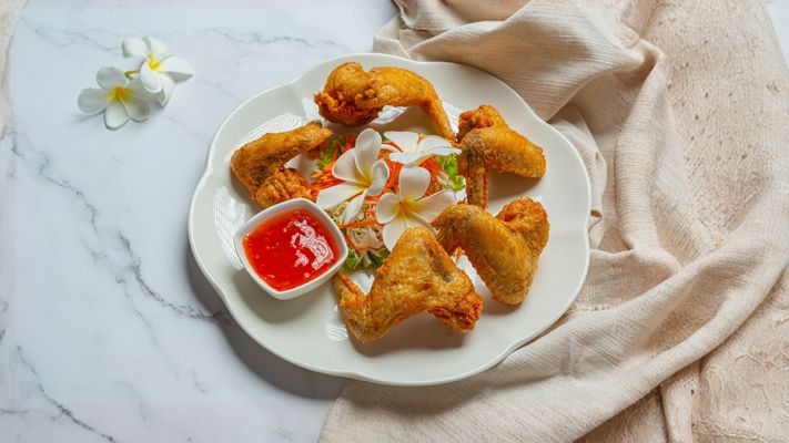 Deep-Fried Chicken Wings