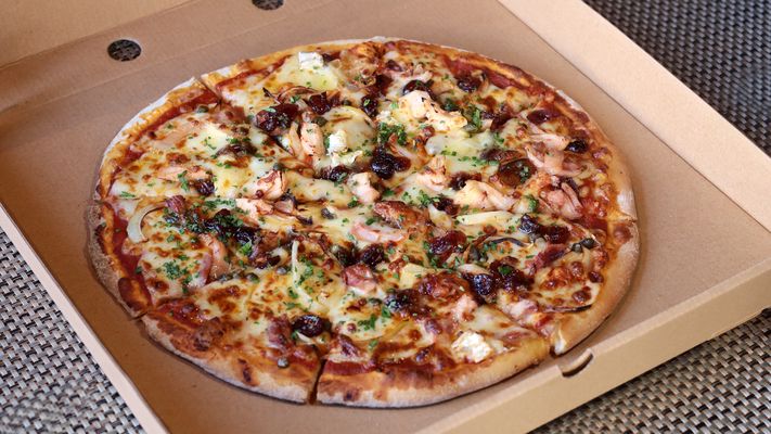 Midwinter Pizza