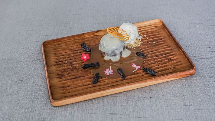 Sticky Prune Pudding