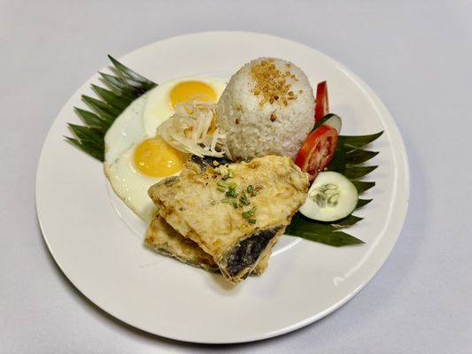 Filipino Breakfast - Daing Na Bangus