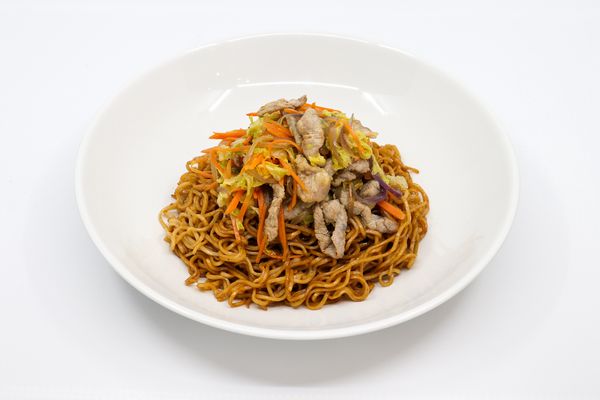 Stir-Fried Fresh Thin Noodles With Sliced Pork