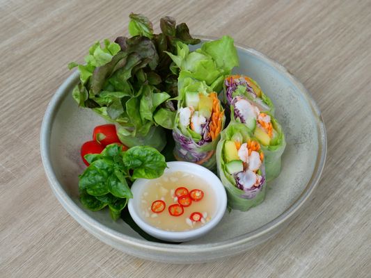 Prawn & Fresh Vietnamese rice paper rolls