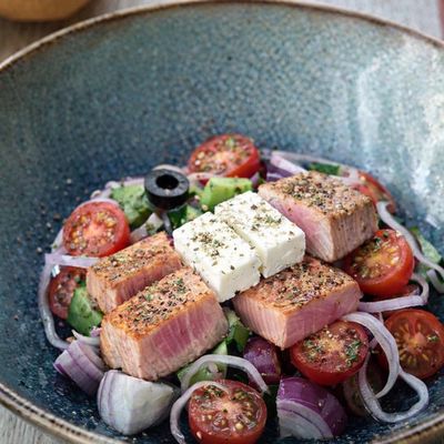 Greek Salad With Tuna