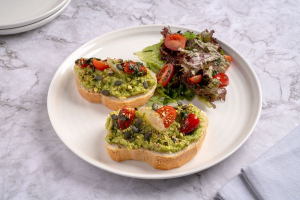 Smashed Avocado & Marinated Tomato