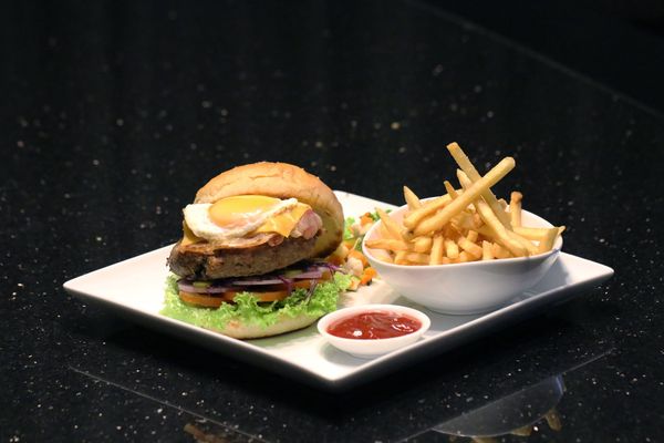 Classic Cheese Burger