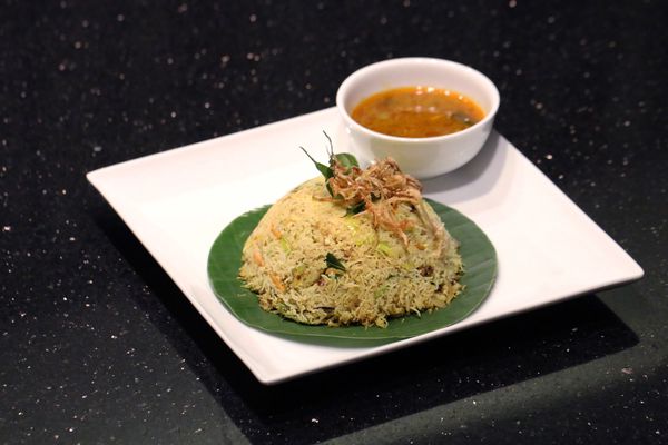 String Hopper Kottu