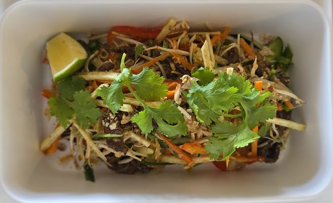 Nuku Salad