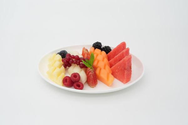 Seasonal Sliced Fruits Platter