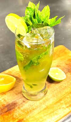 HOLSTEN MOJITO