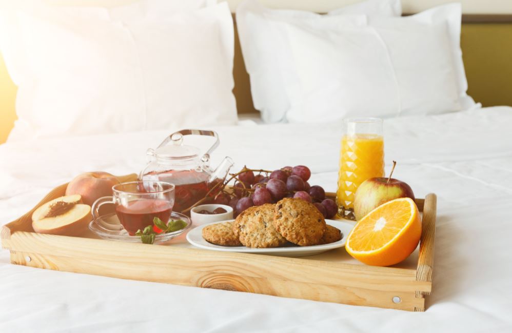 The Benefits of Mobile Ordering for In-Room Dining